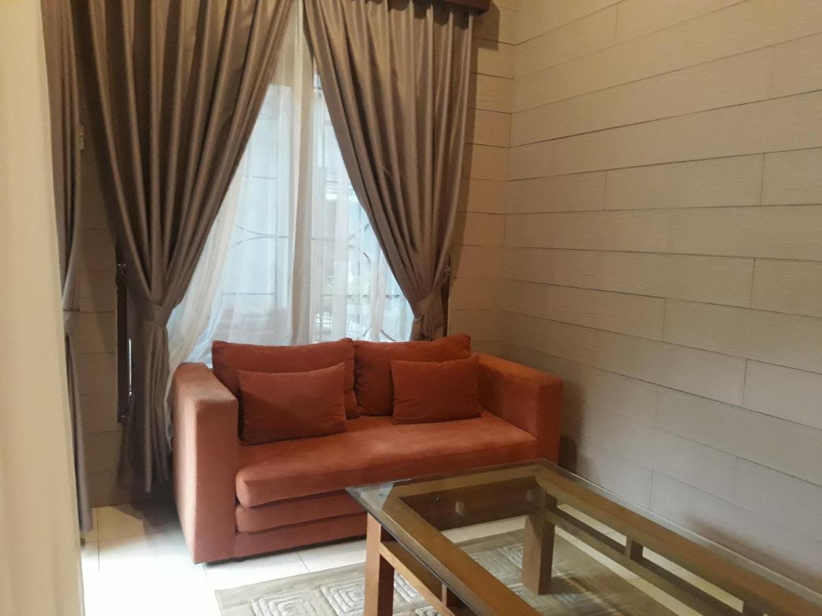 Alsalam Syariah Guesthouse スラカルタ エクステリア 写真