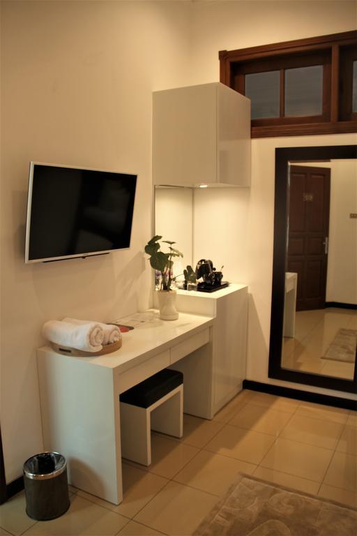 Alsalam Syariah Guesthouse スラカルタ エクステリア 写真
