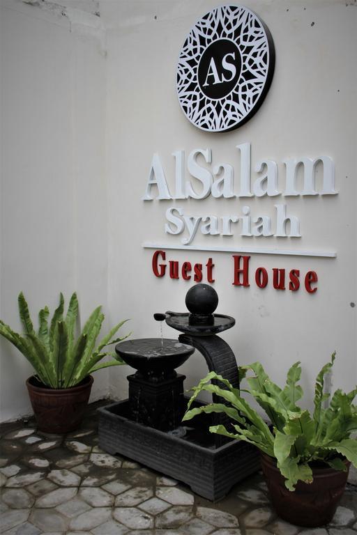 Alsalam Syariah Guesthouse スラカルタ エクステリア 写真