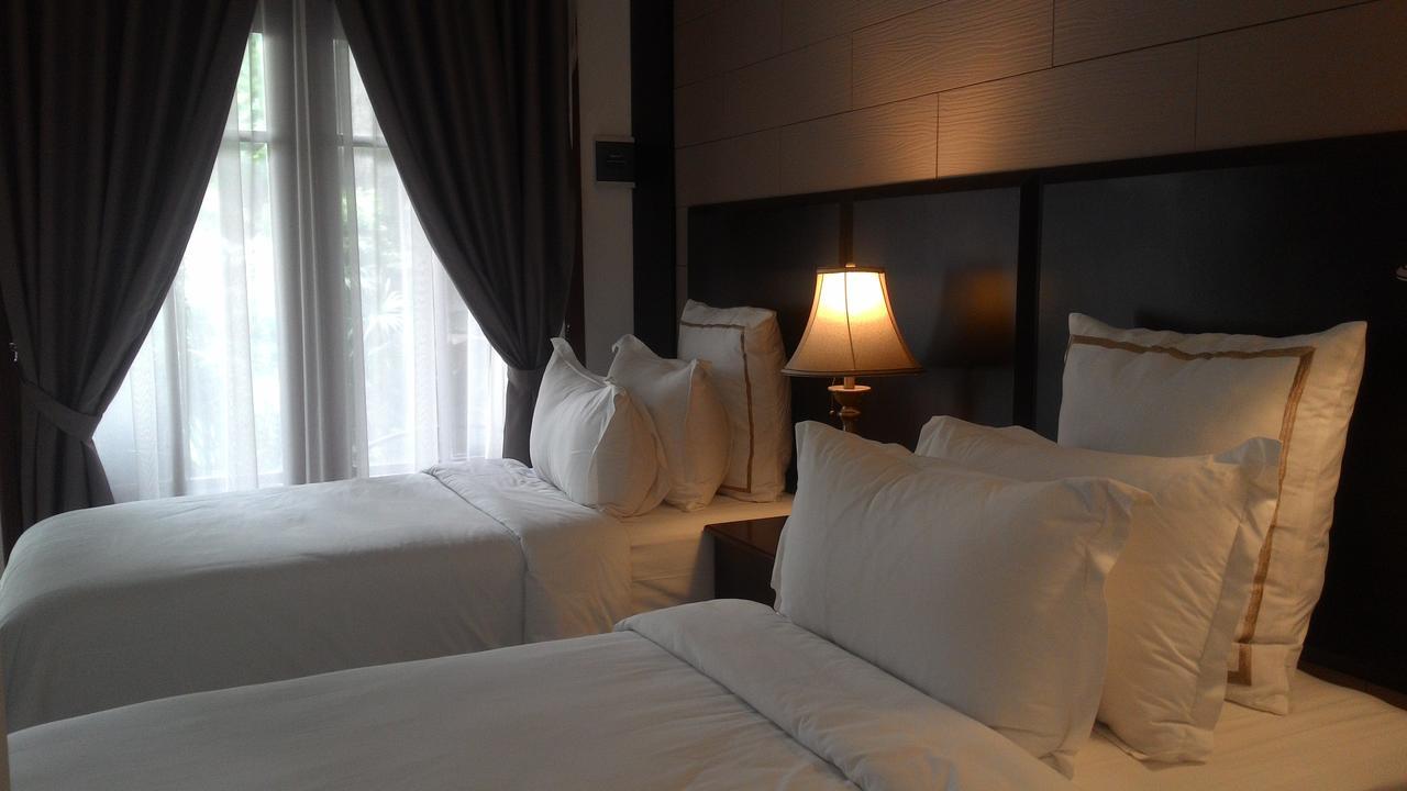 Alsalam Syariah Guesthouse スラカルタ エクステリア 写真